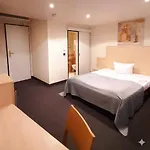 Ross Hotel
