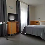 Ross Schweinfurt